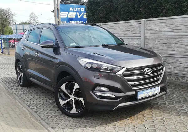 hyundai Hyundai Tucson cena 75000 przebieg: 175000, rok produkcji 2015 z Nowy Dwór Gdański